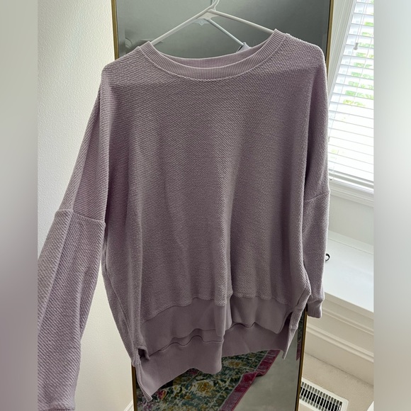 Aerie Oversized Crewneck Sweatshirt - Picture 1 of 3